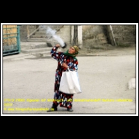 17113 19001 Zigeuner mit Weihrauch- und Harmelrautenduft Buchara Usbekistan 2010.JPG